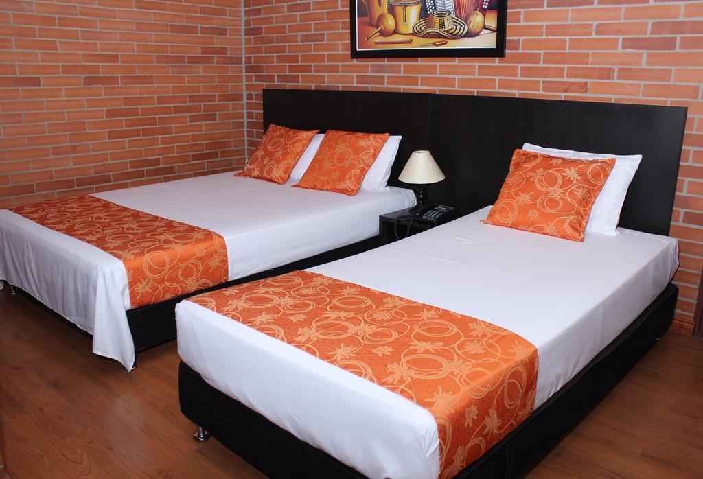 Hotel Bogota Astral Exterior foto